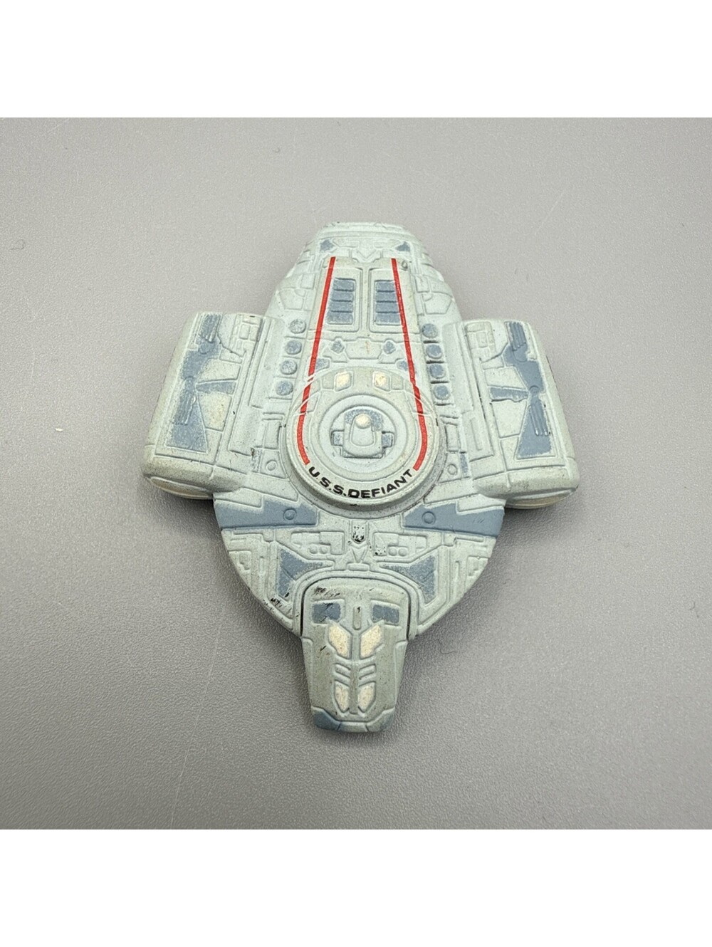 Star Trek Micro Machines USS Defiant NX-74205 - DS9